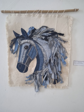 Paz, tapiz de la novel Roxana Caridad Iraola